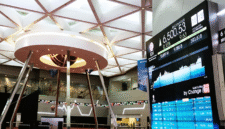 Saham Saratoga undervalued di bawah nilai aset bersih, memberi peluang bagi investor jangka panjang. (Dok. Bursa Efek Indonesia).
