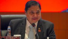 Menko Perekonomian, Airlangga Hartarto menyebut negosiasi dagang terkait tarif resiprokal Indonesia AS masih berlanjut. (Instagram.com@ airlanggahartarto_official)