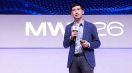 Xie Liming, the President of the Flash Storage Domain of the Huawei Data Storage Product Line, launches the AI Data Platform