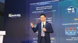 Steven Zhao, delivering a keynote speech titled "Moving Towards the All Intelligence Era, Net5.5G Leads Intelligent IP Innovation"